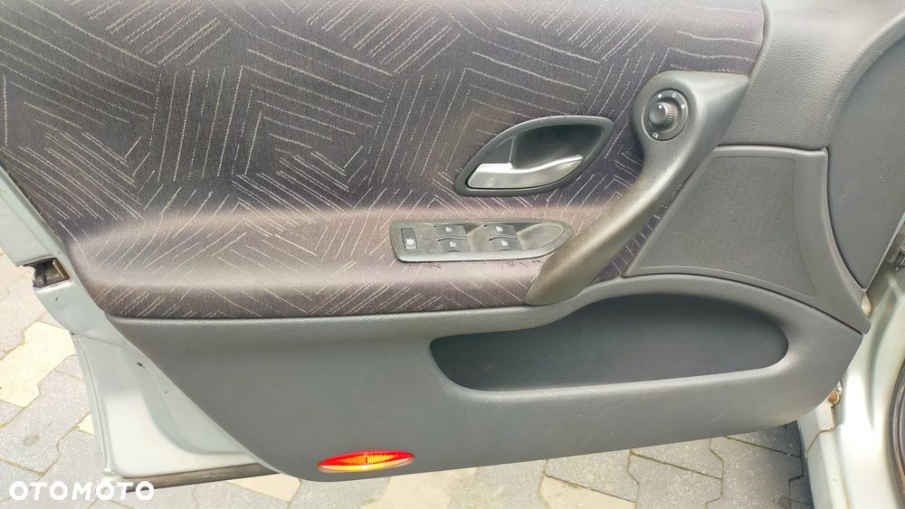 Renault Laguna 1.9 dCi Dynamique - 19