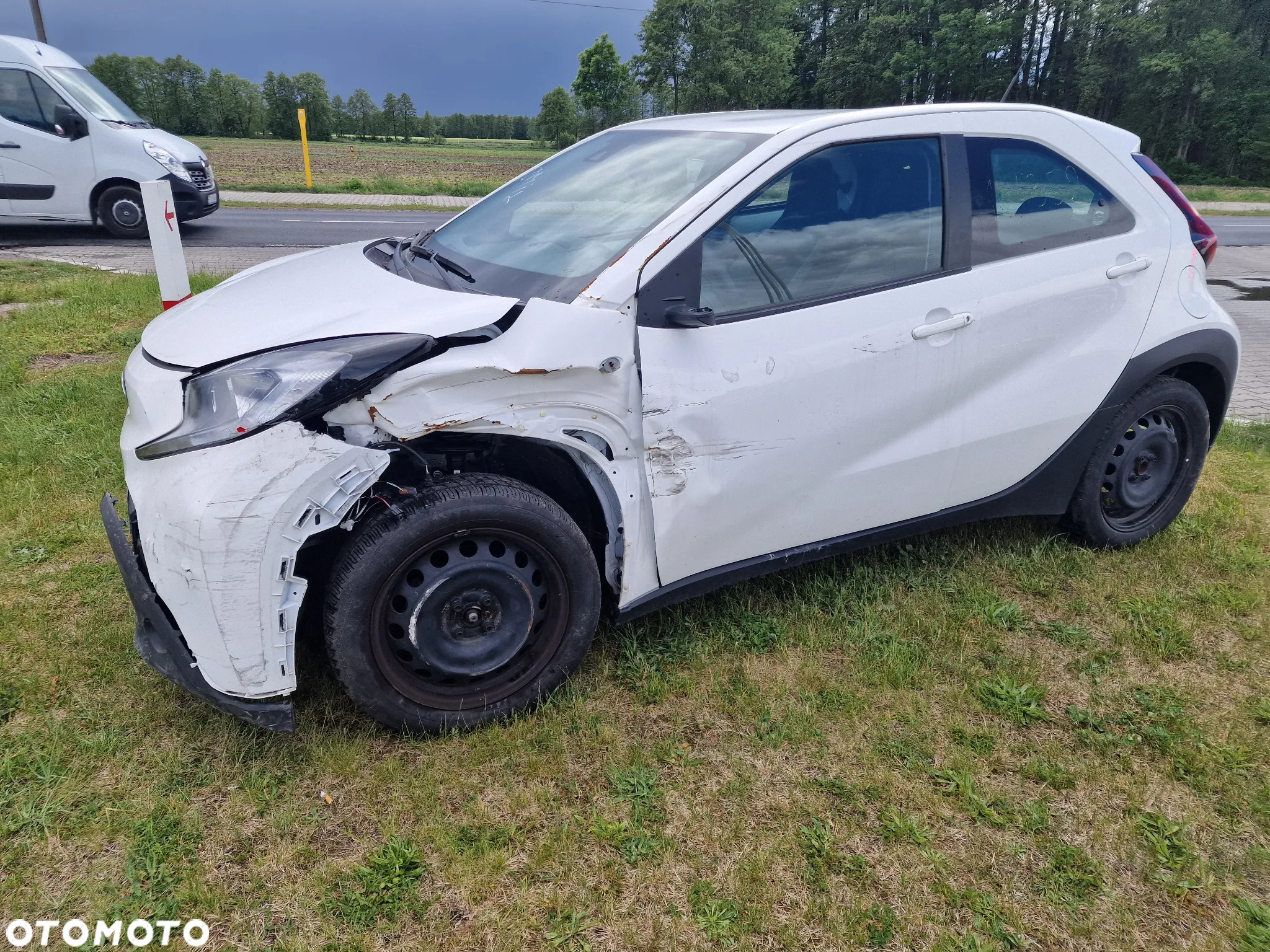 Toyota Aygo X 1.0 VVT-i Black Edition X-shift - 3