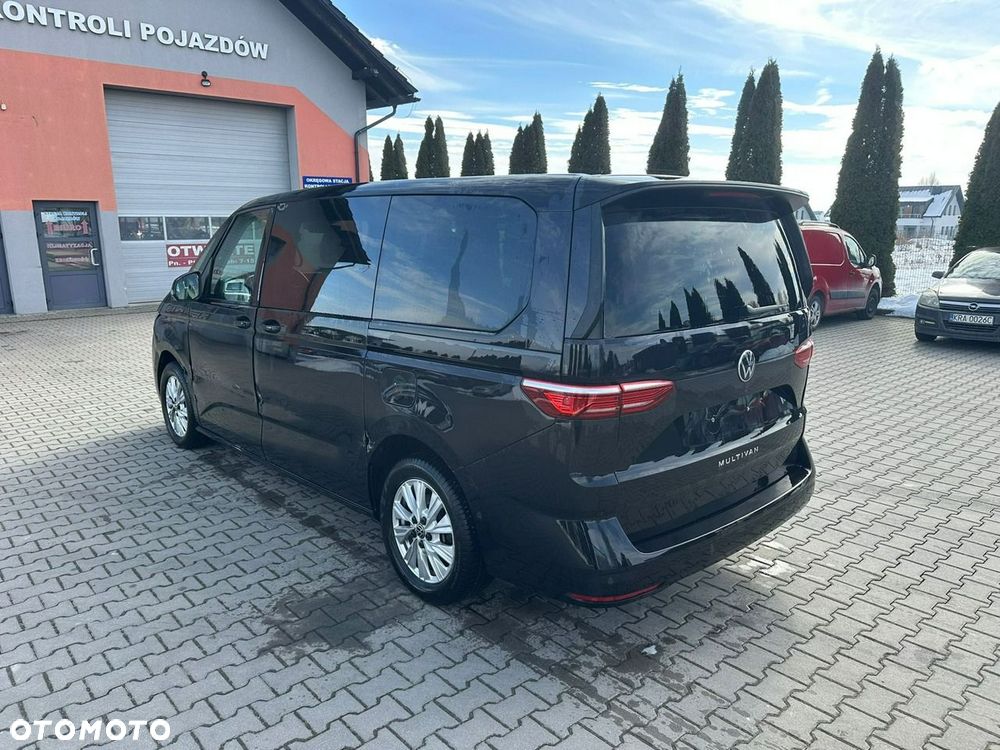 Volkswagen Multivan - 5