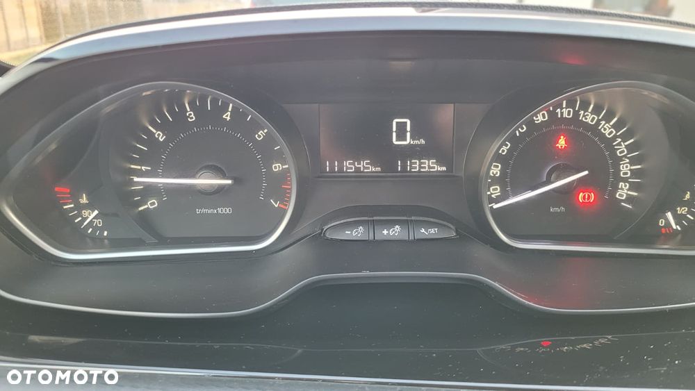 Peugeot 2008 1.2 Pure Tech Active - 14