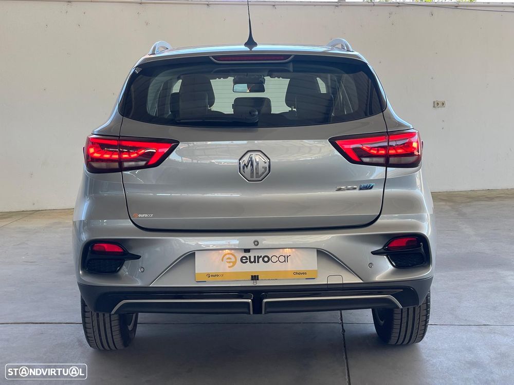 MG ZS EV 72.6 kWh Luxury - 4