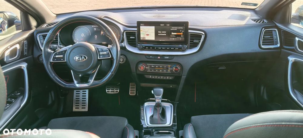 Kia Ceed - 28