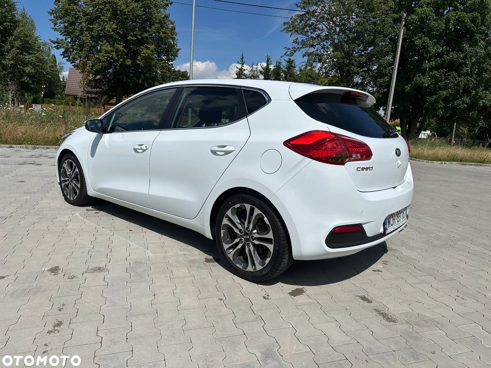 Kia Ceed 1.6 CRDi 128 Vision - 8