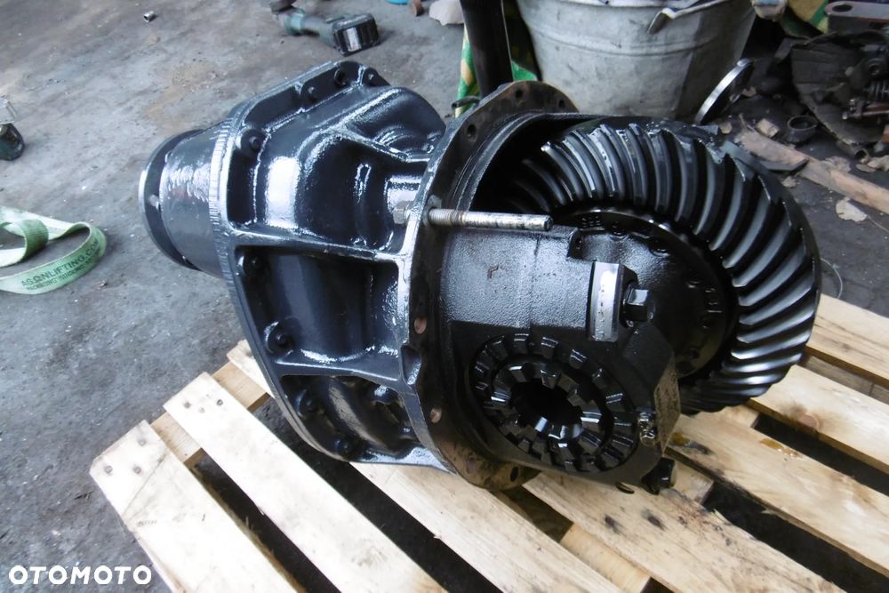 Wkład mostu dyfer 6x4 8x4 Renault Kerax - 7