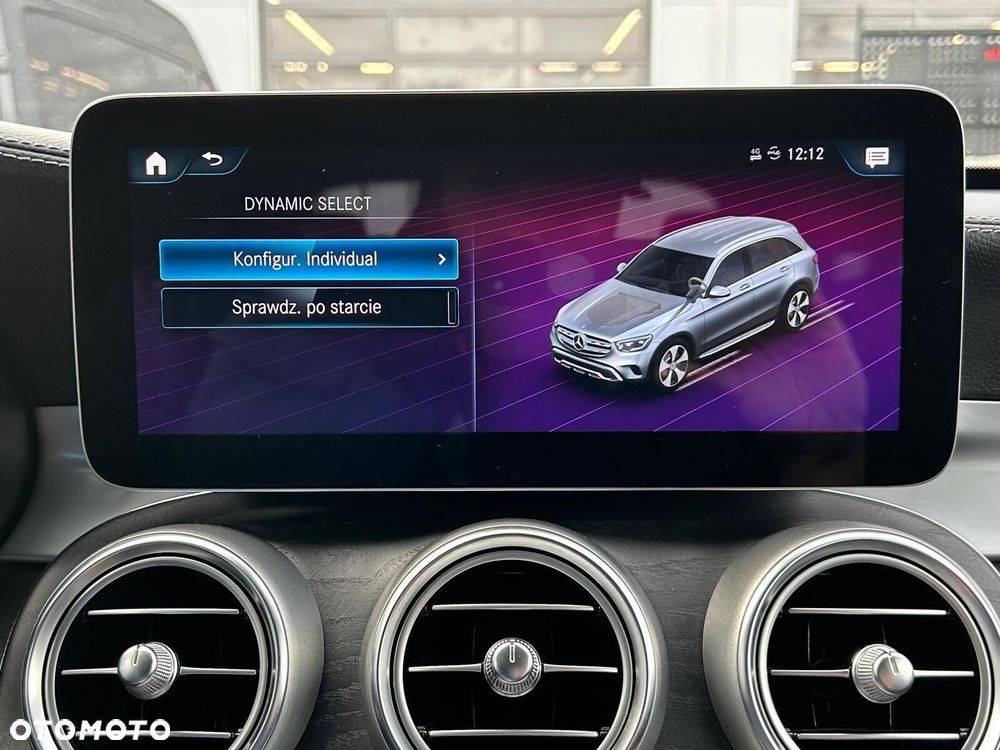 Mercedes-Benz GLC 300 d 4-Matic - 28