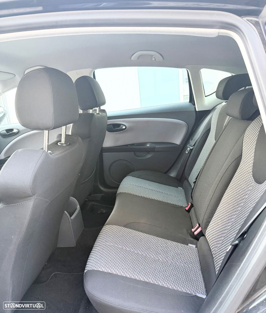 SEAT Leon 1.9 TDI Ecomotive Style - 4