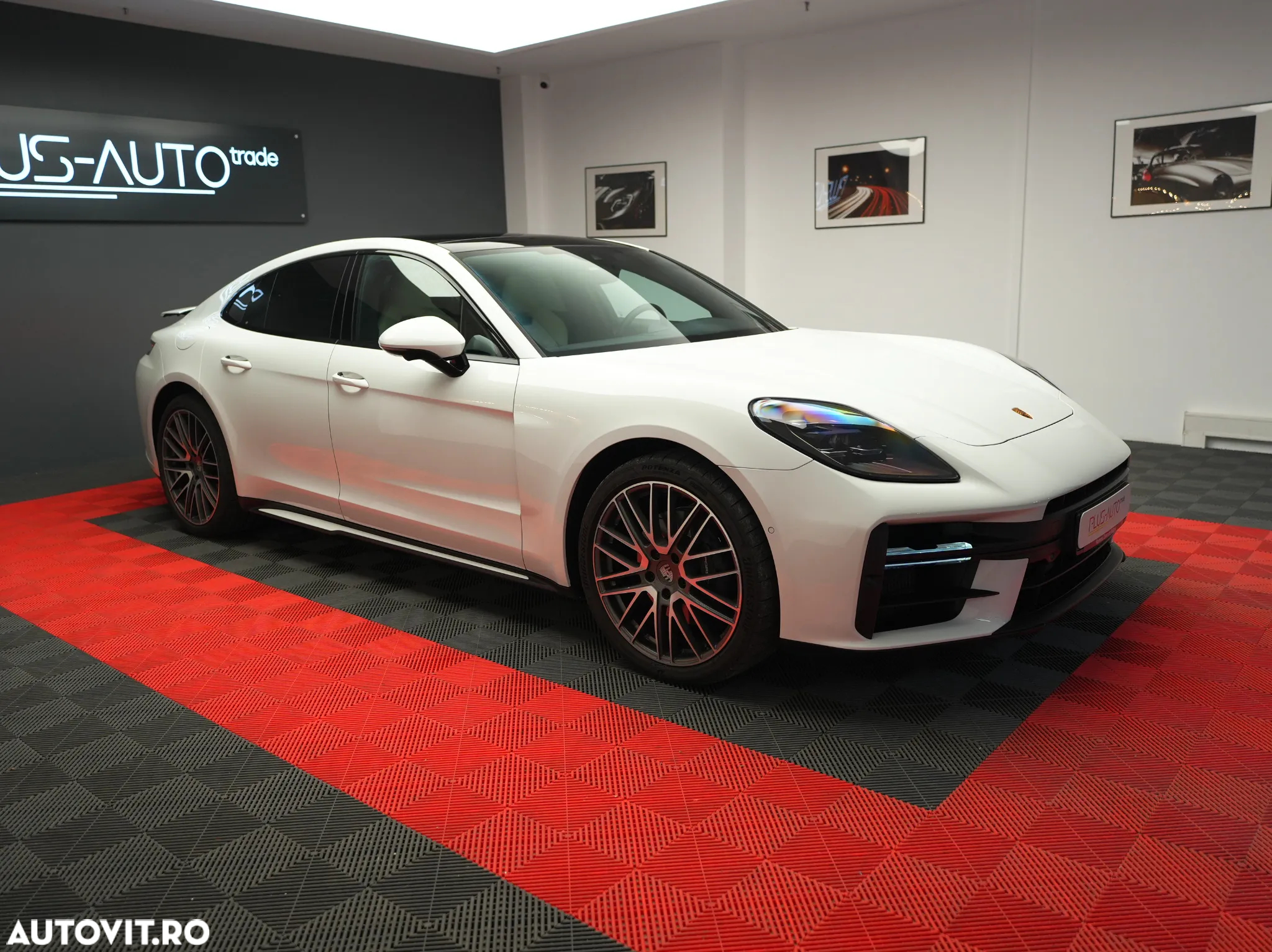 Porsche Panamera Standard - 2