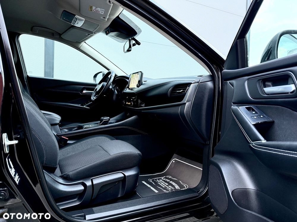 Nissan Qashqai 1.3 DIG-T MHEV Xtronic Tekna - 28