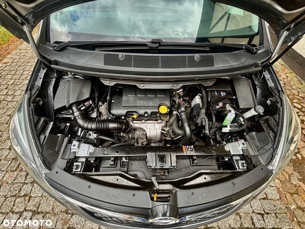 Opel Zafira - 38
