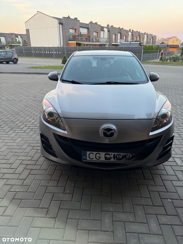 Mazda 3 2.0 Exclusive + - 1
