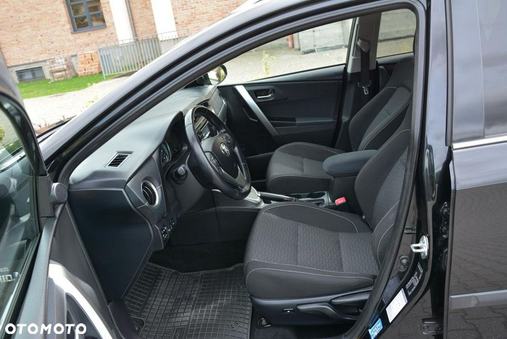 Toyota Auris Hybrid 135 Premium - 19