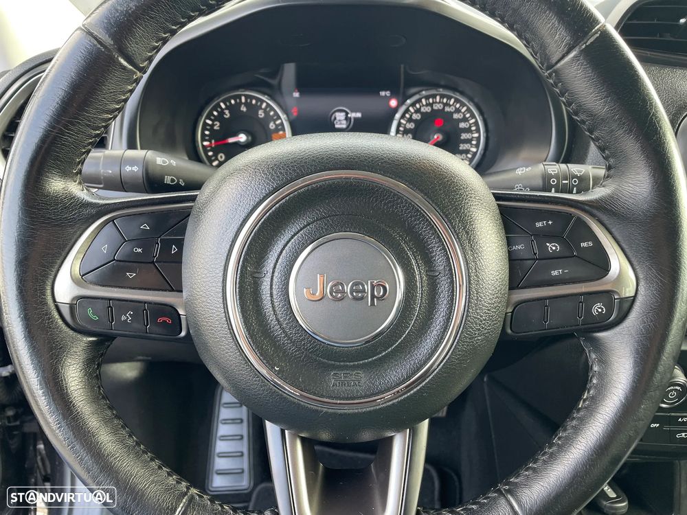 Jeep Renegade 1.0 T Limited - 32
