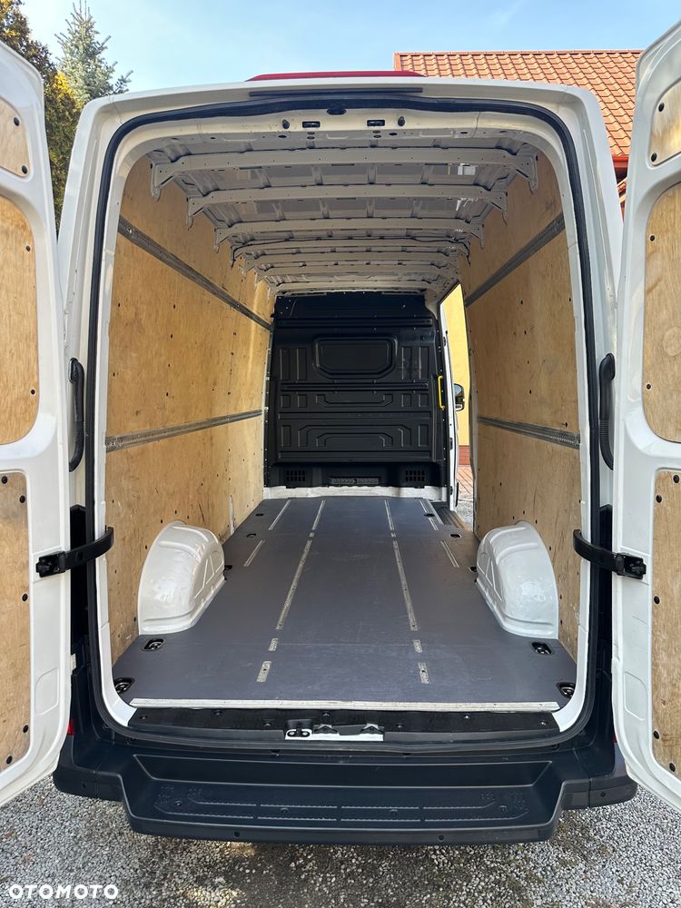 Volkswagen Crafter - 29