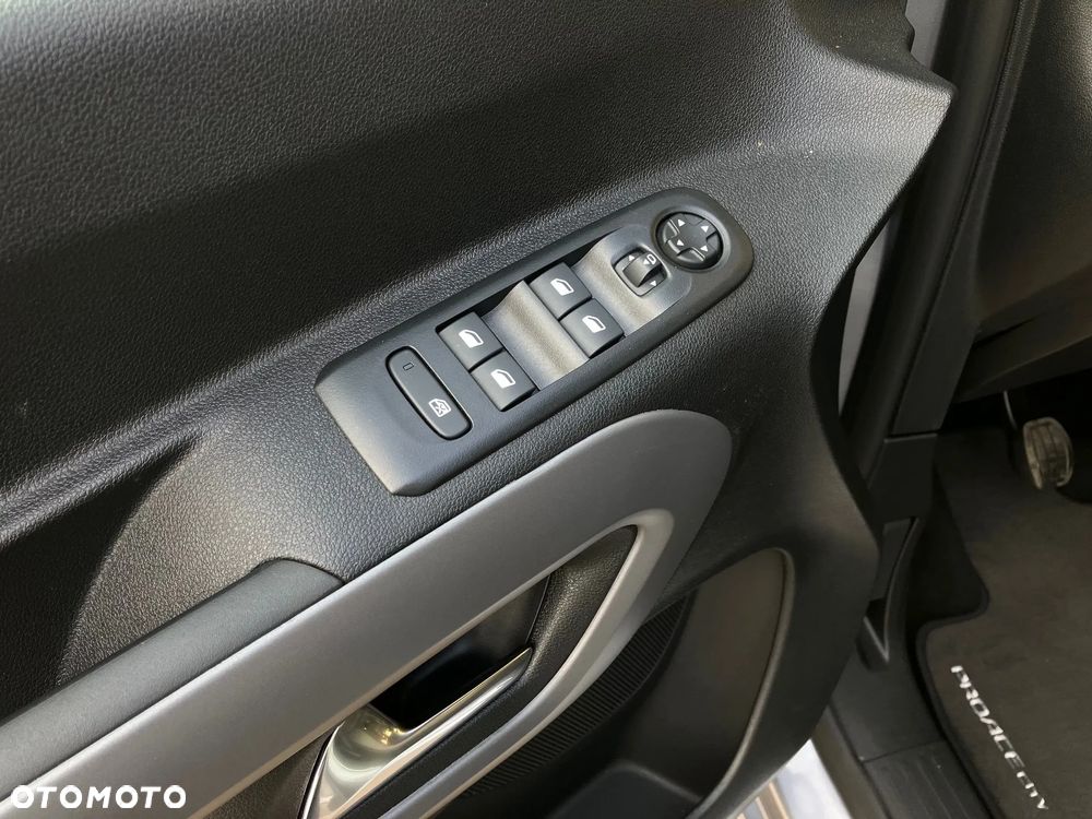 Toyota Proace City Verso Long 1.5 D-4D Family - 31