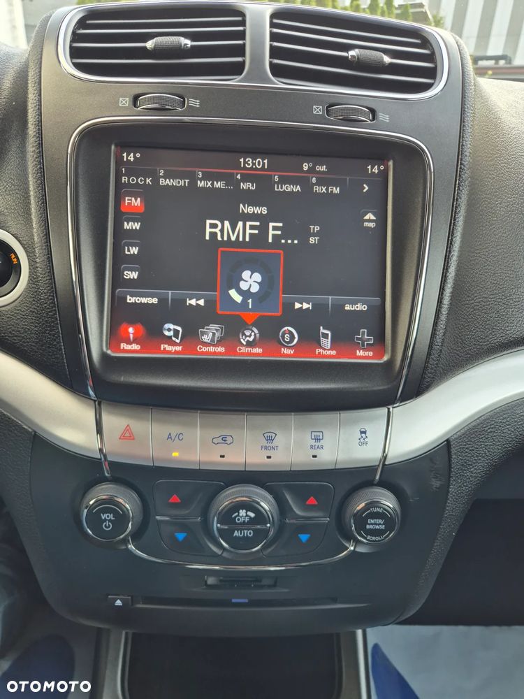 Fiat Freemont 2.0 Multijet 16V DPF Automatik Allrad Lounge - 19