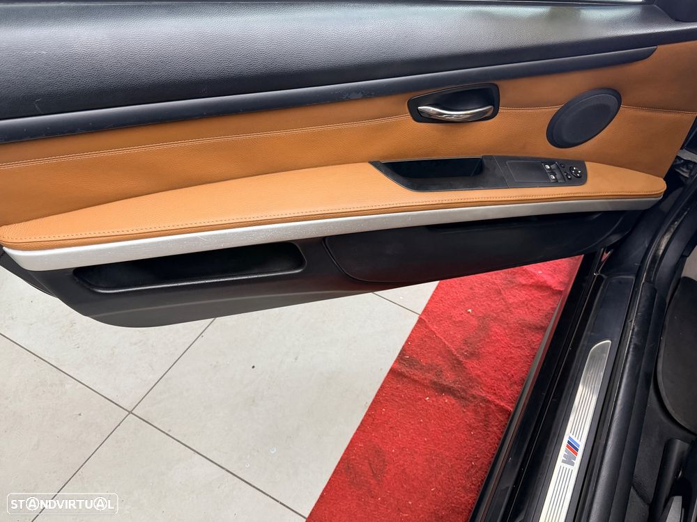 BMW 320 d Coupe - 17