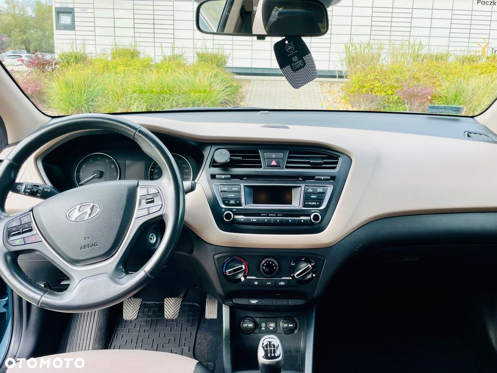 Hyundai i20 1.4 Comfort - 14