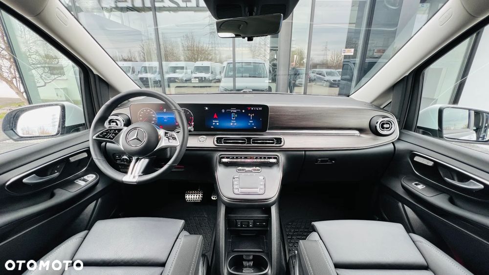Mercedes-Benz Klasa V 300 d 4-Matic 9G-Tronic - 21