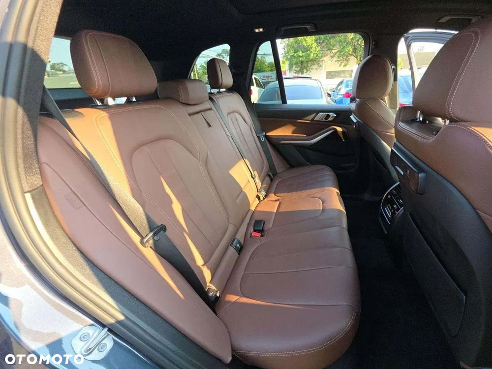 BMW X5 xDrive40i sport - 13