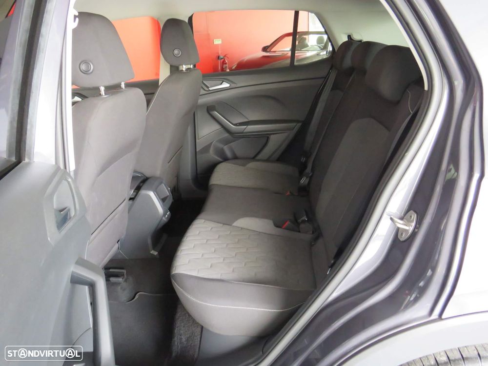 VW T-Cross 1.0 TSI Urban DSG - 13