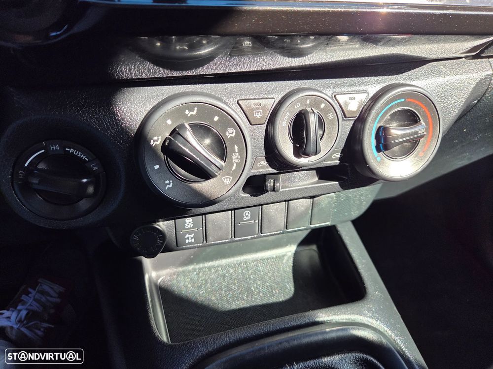 Toyota Hilux 4x4 2l - 15