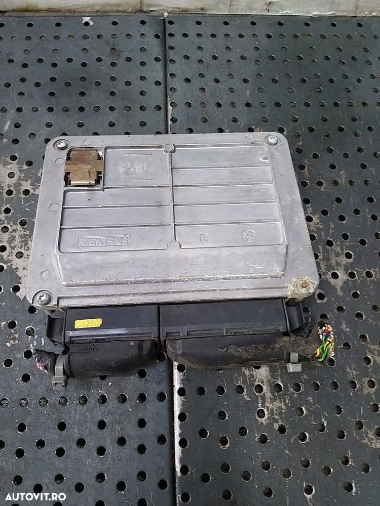 Ecu calculator motor 1.6 b vw golf 5 1k 06a906033 5wp4001905 - 3