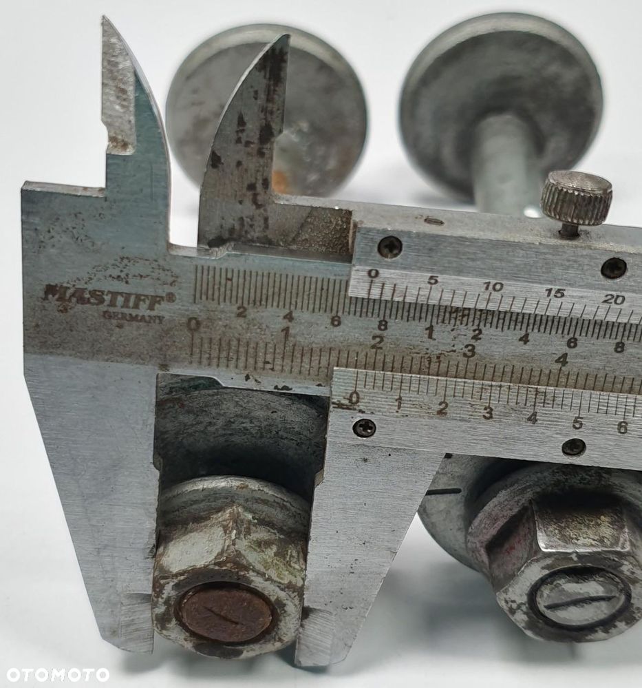 ŚRUBA MIMOŚRODOWA PORSCHE BOXSTER 986 - 3