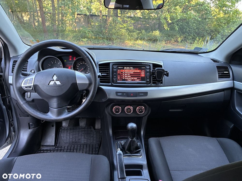 Mitsubishi Lancer 1.6 Invite - 15
