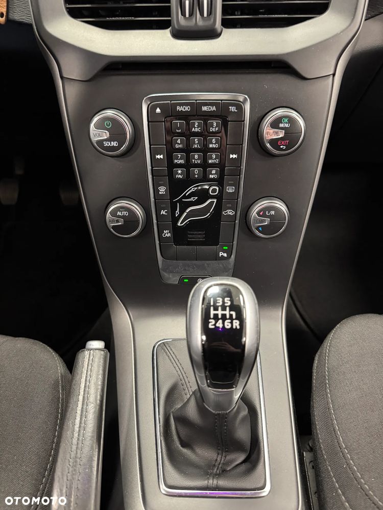 Volvo V40 T3 Drive-E Kinetic - 14