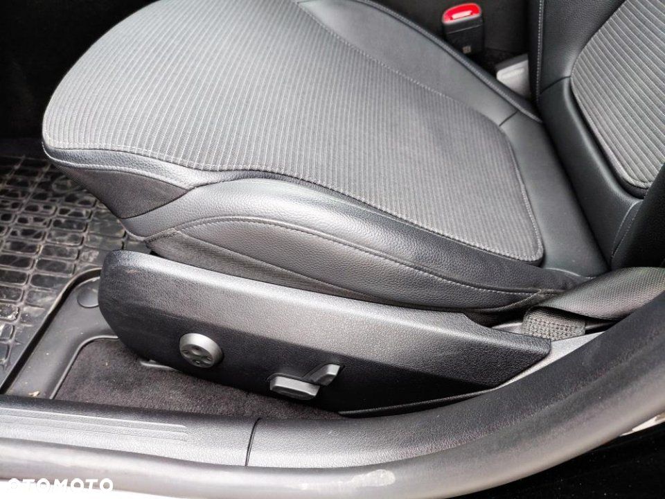 Mercedes-Benz Klasa C - 22