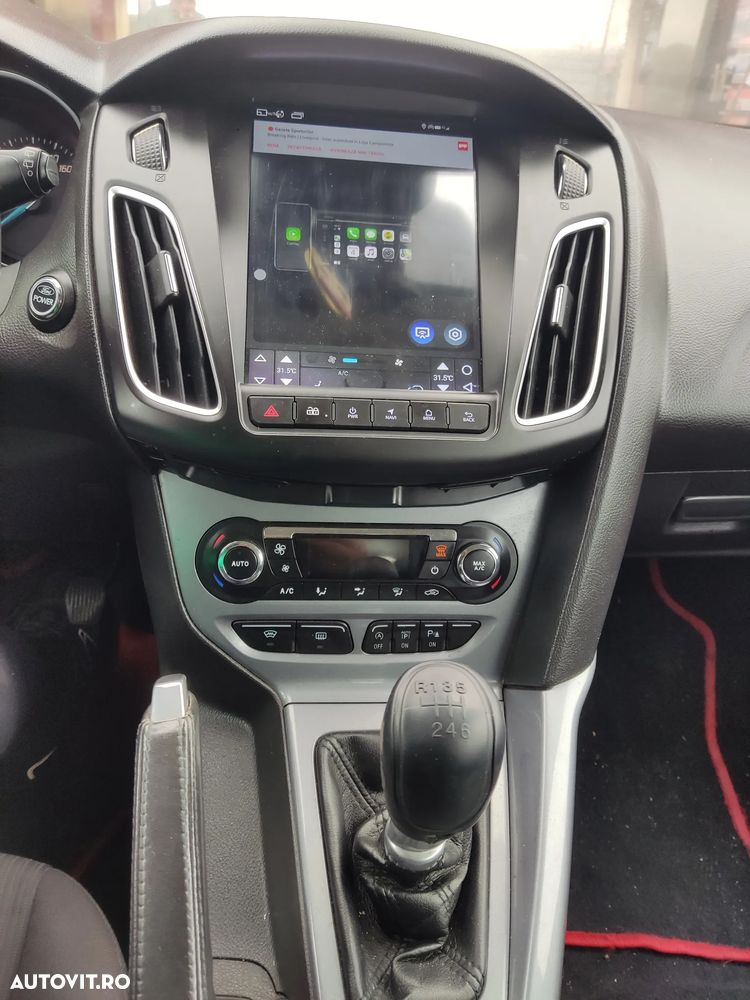 Ford Focus 1.6 TDCI DPF Titanium - 13