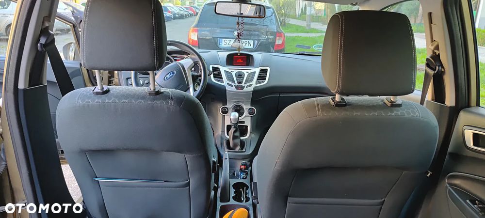 Ford Fiesta - 8