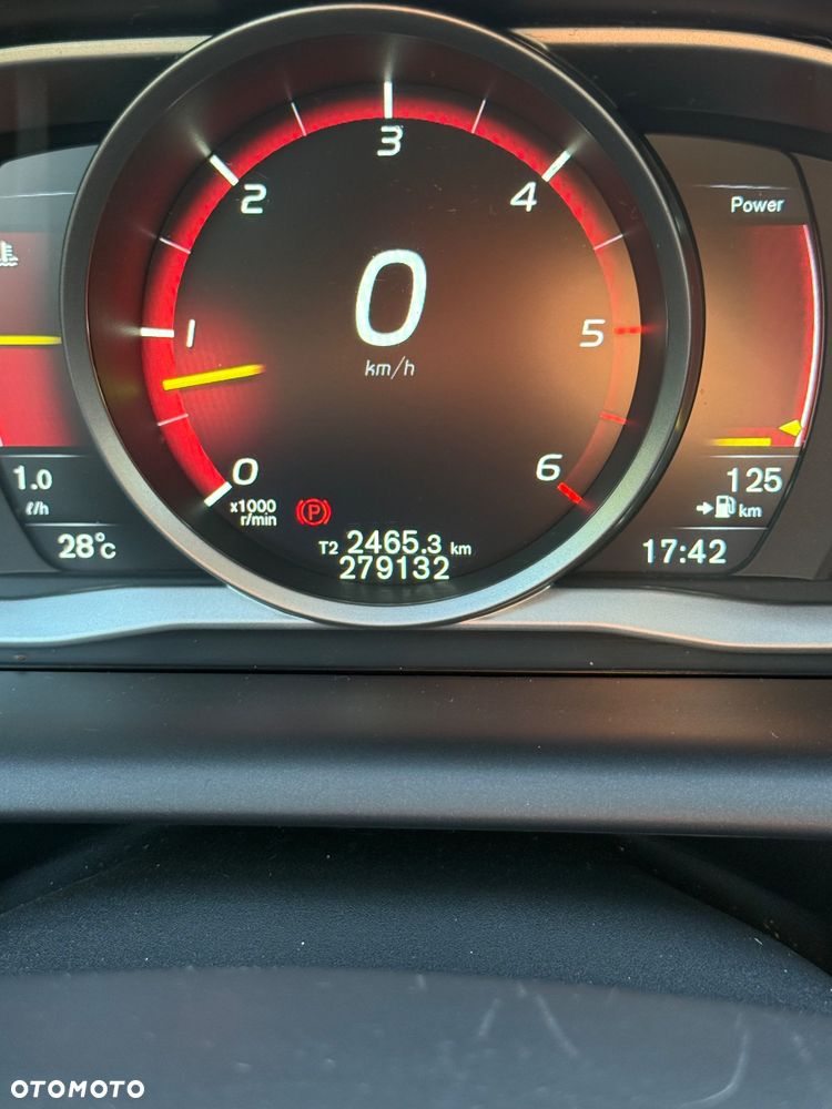 Volvo XC 60 D4 AWD Ocean Race - 12