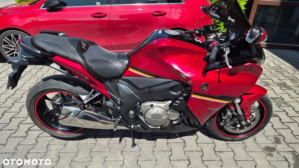 Honda VFR - 2