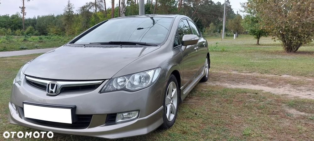 Honda Civic 1.8 Executive - 3