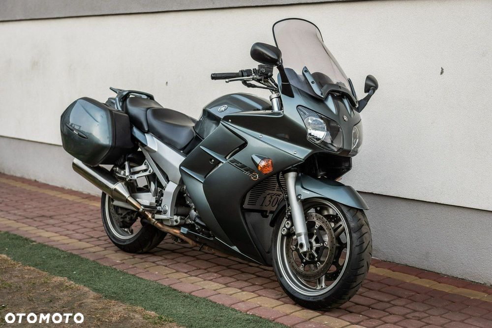 Yamaha FJR - 2