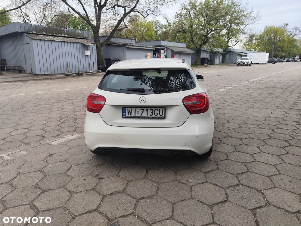 Mercedes-Benz Klasa A 180 7G-DCT AMG Line - 3