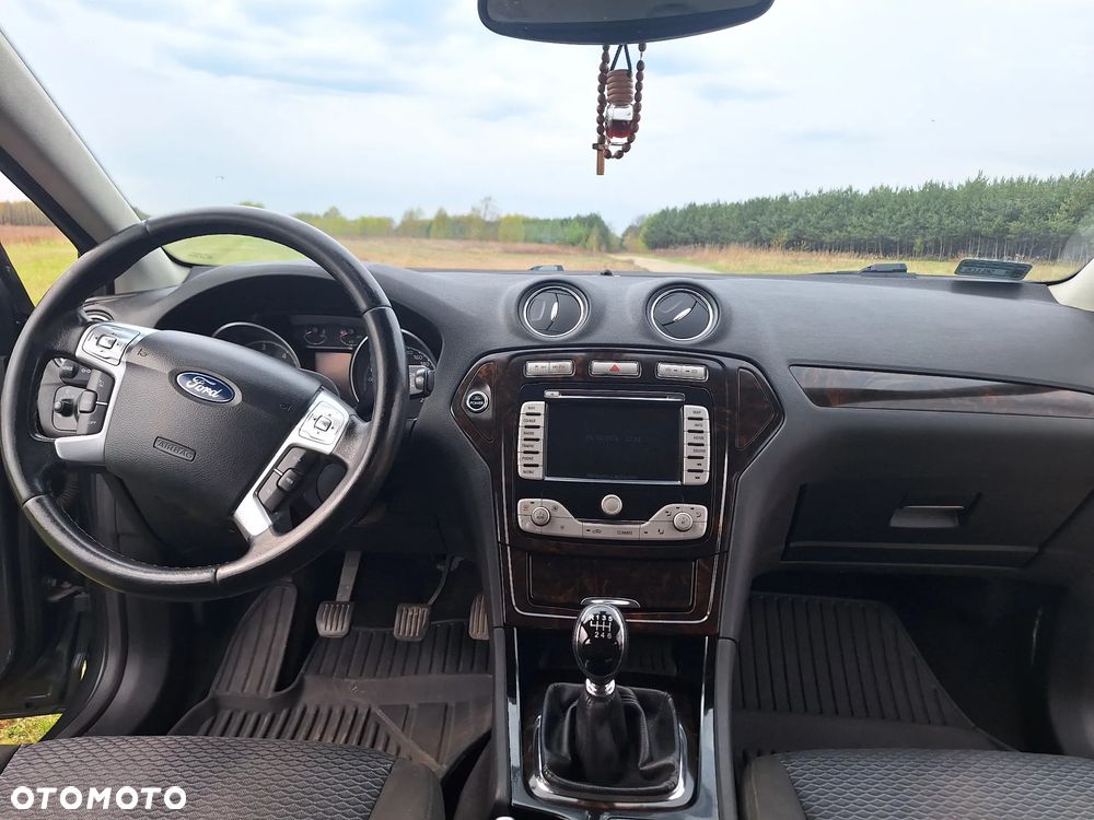 Ford Mondeo 2.0 TDCi Ghia - 15