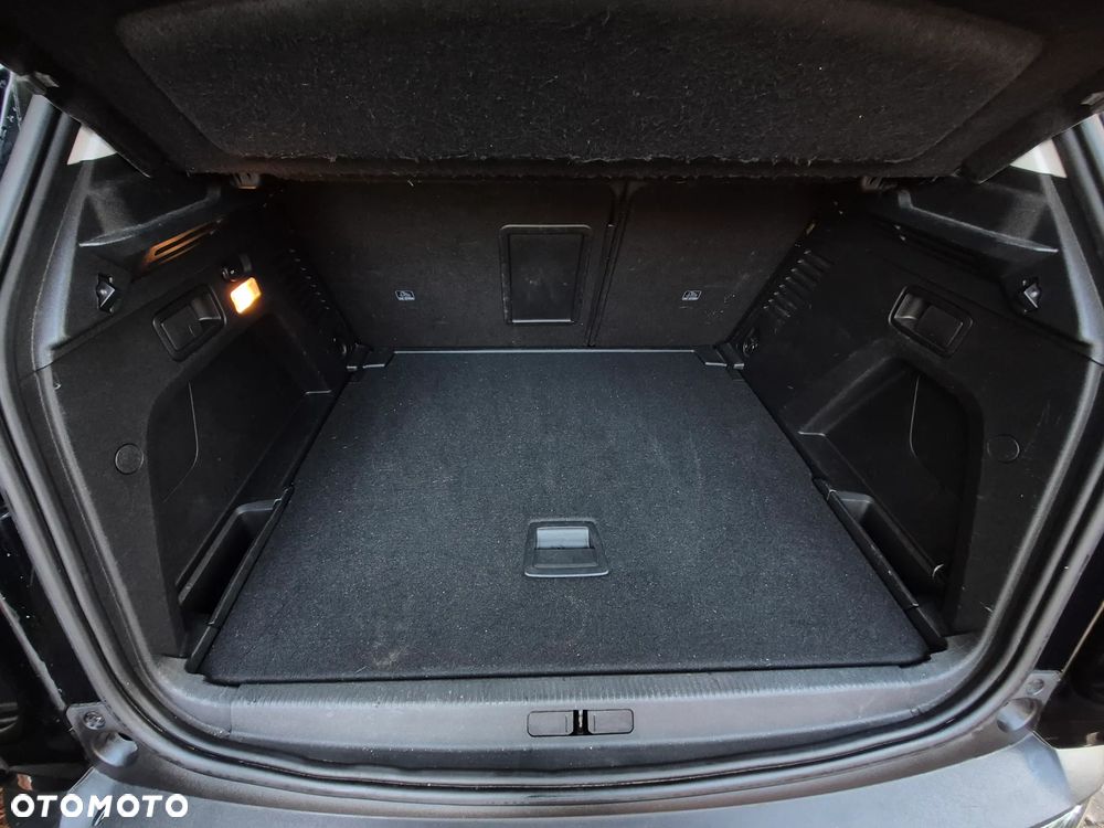 Peugeot 3008 1.6 PureTech GPF Allure S&S EAT8 - 24