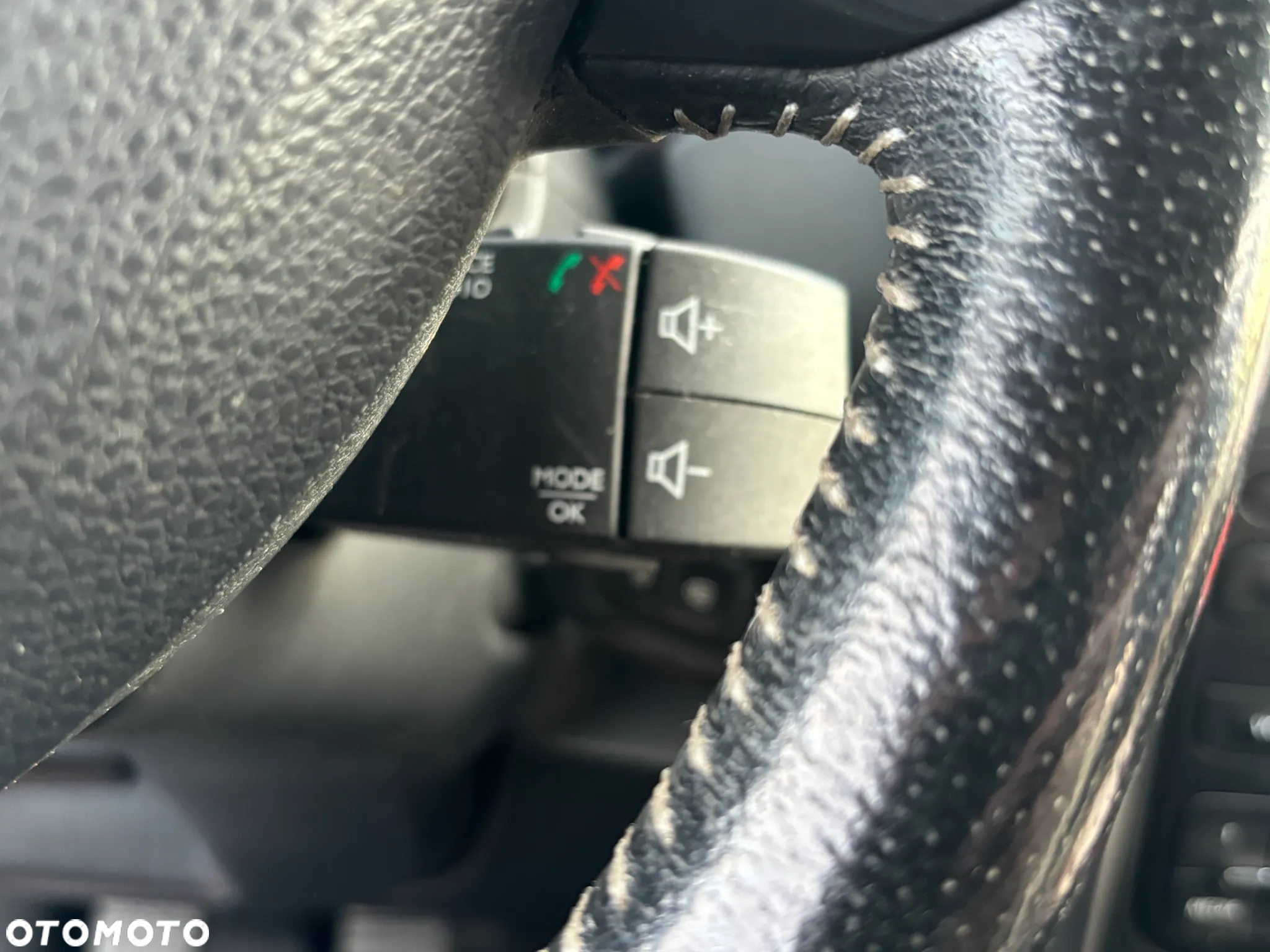 Dacia Duster 1.6 SCe Ambiance S&S - 19