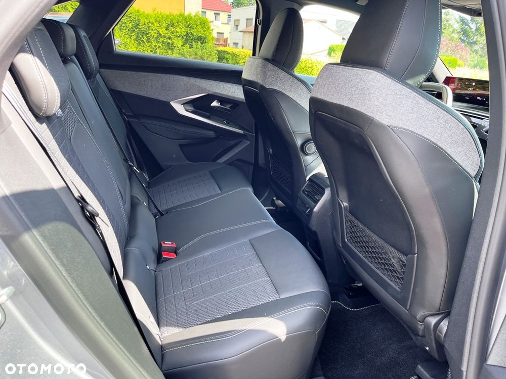 Peugeot 3008 1.2 PureTech mHEV GT S&S e-DCS6 - 6