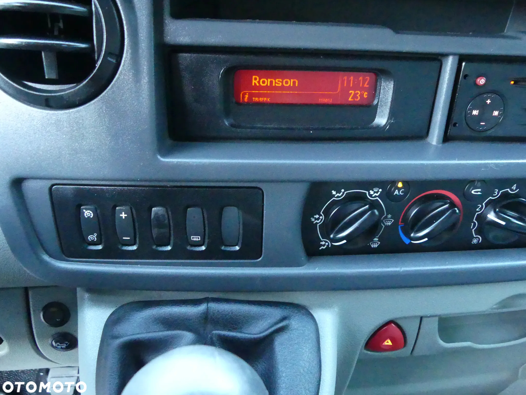 Renault Master 2.5 dci 150 KM - 13