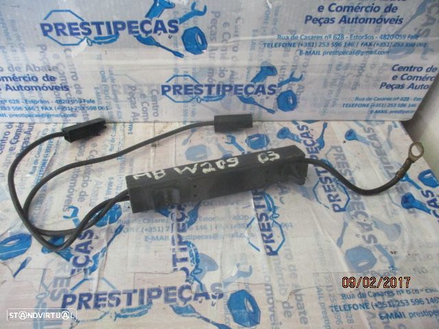 Antena A2038209489 MERCEDES W209 2003 ANTENA - 1