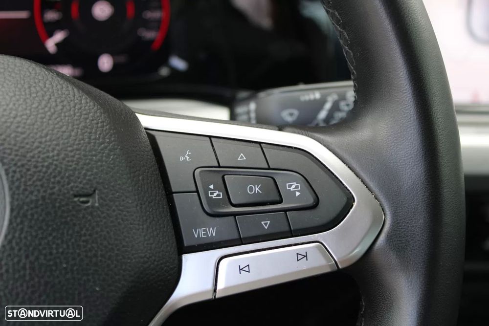 VW Golf 2.0 TDI Life - 24