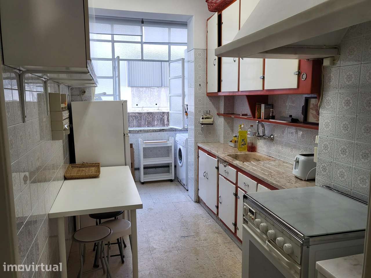 Quarto Interior (sem Janela) Individual São Domingos de Benfica - Grande imagem: 3/7