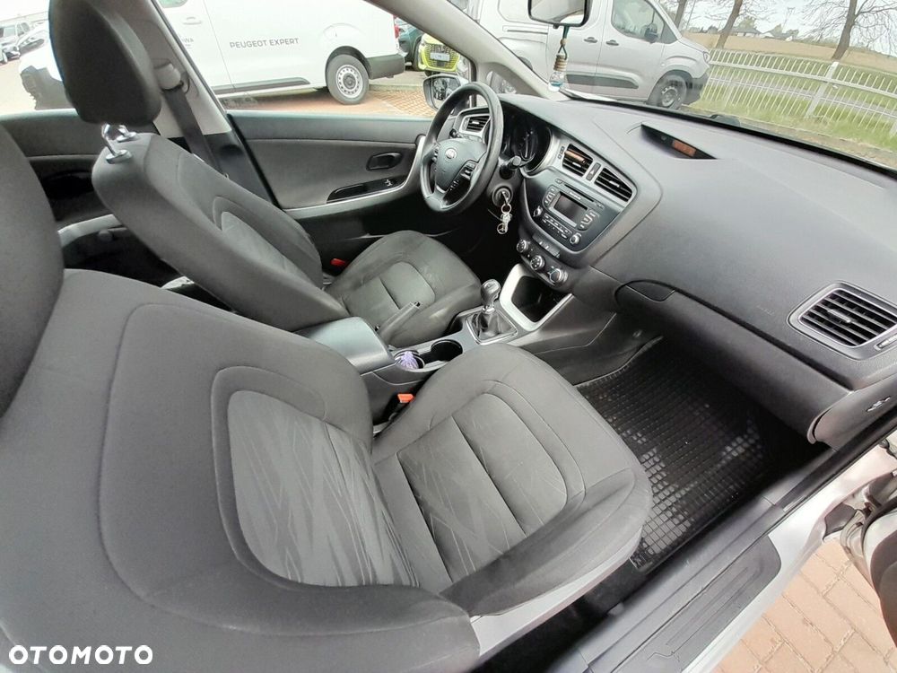 Kia Ceed 1.6 GDI M - 21