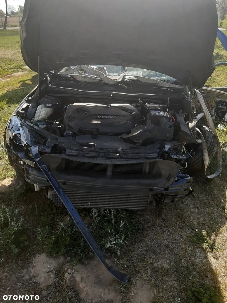 Volvo V40 T3 Momentum - 5
