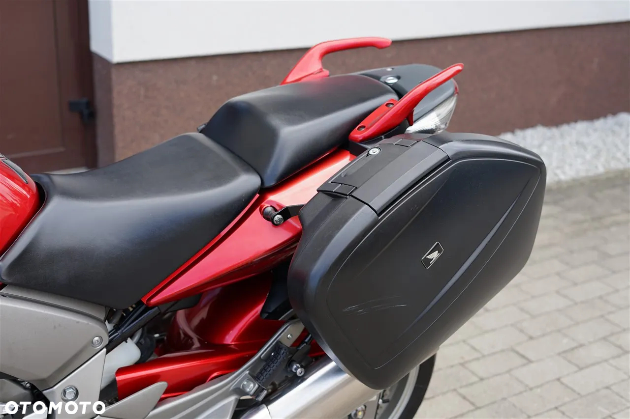 Honda CBF - 22