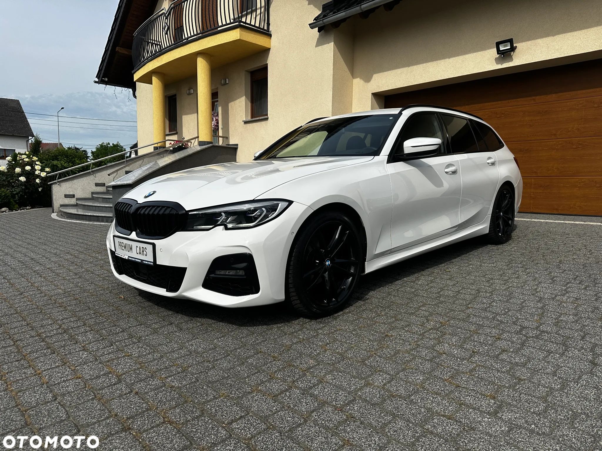 BMW Seria 3 318d Touring Edition M Sport Shadow - 1