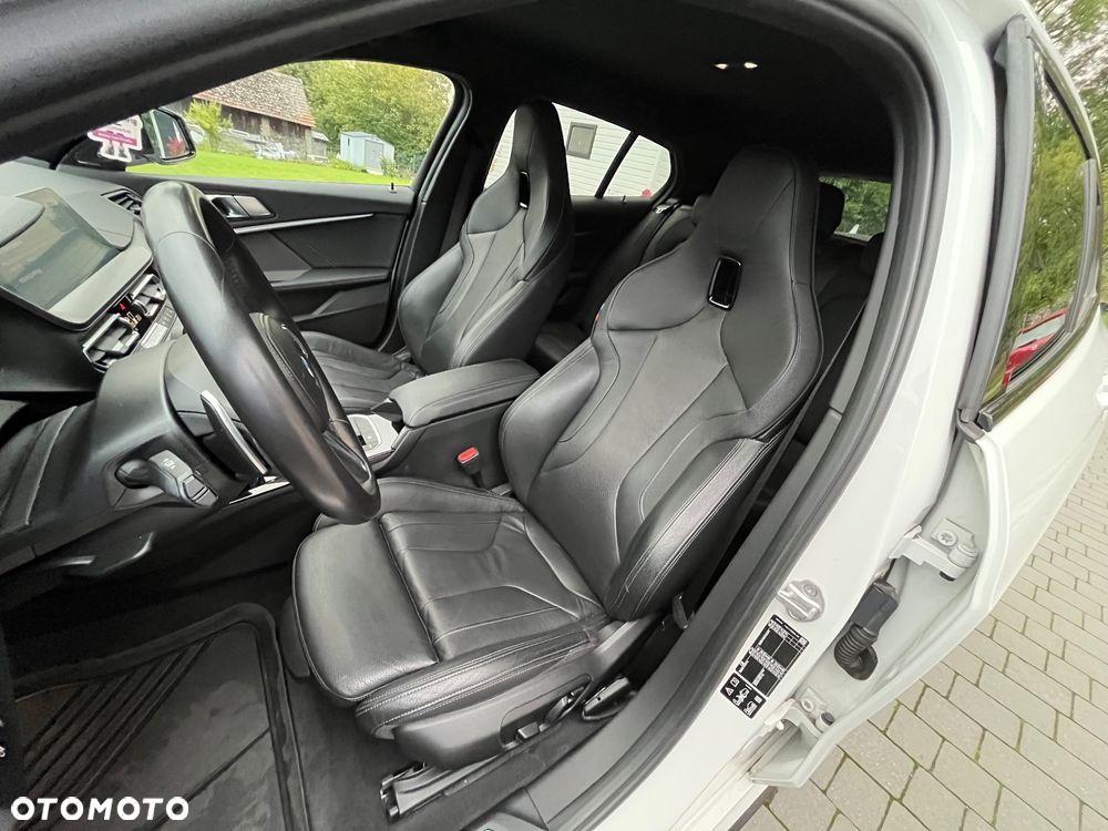 BMW Seria 1 M135i xDrive Edition Colorvision - 10